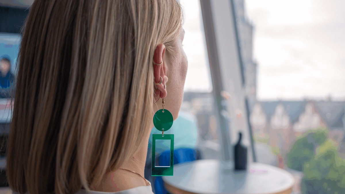 Laser design: maak je eigen statement oorbellen!